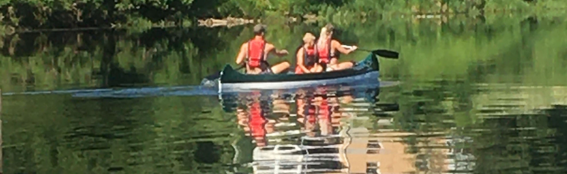 Bo hos oss - låna kanot gratis!